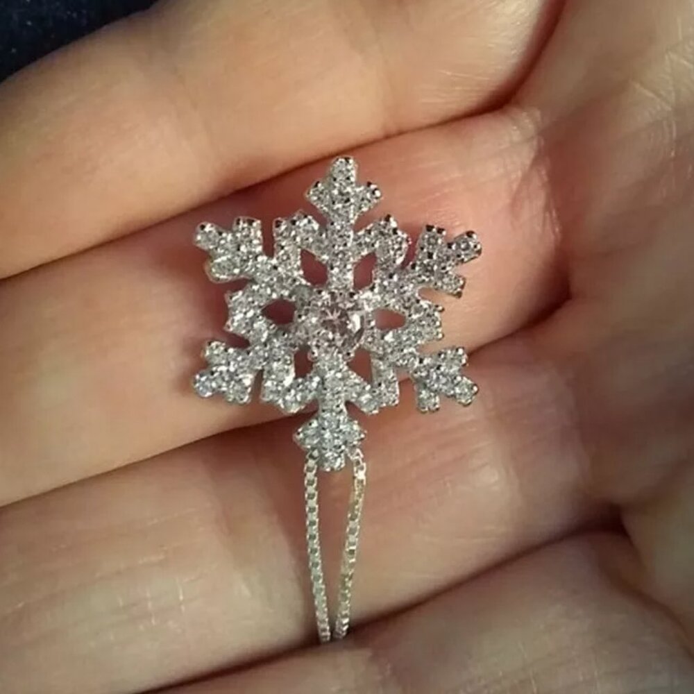 NEW silver plated snowflake CZ necklace 18" box chain